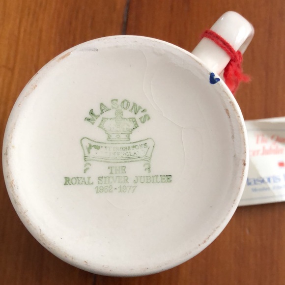 Vintage 1952-1977 Queen’s Silver Jubilee Commemorative Mason’s Ironstone… - Picture 4 of 9